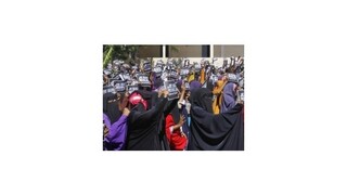 V Nigeri podpálili protestujúci moslimovia osem kostolov