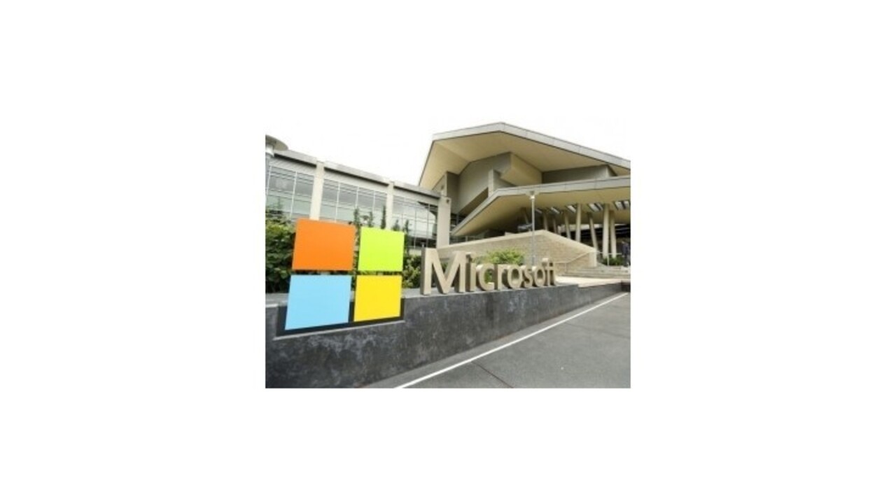 Zisk spoločnosti Microsoft klesol