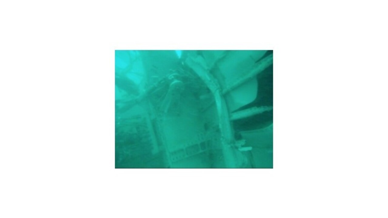 Indonézia pozastavila pátranie po obetiach leteckého nešťastia