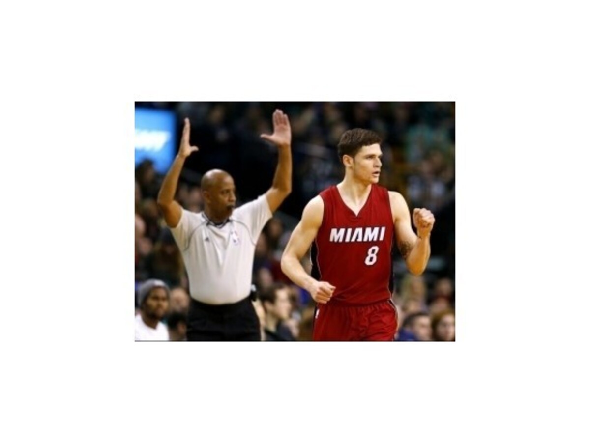 Víťazstvo Miami v Bostone, New York zdolal LA Lakers