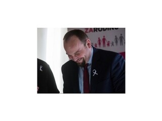Aliancia vidí na ľuďoch pred referendom radosť, Skok chce tlmiť nenávisť