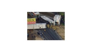 V Kalifornii sa vykoľajil osobný vlak, zranenia utrpeli desiatky ľudí