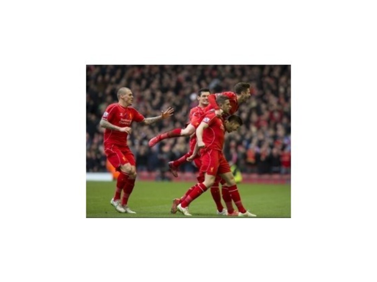 Liverpool zdolal v šlágri ManCity, vyhral aj Arsenal
