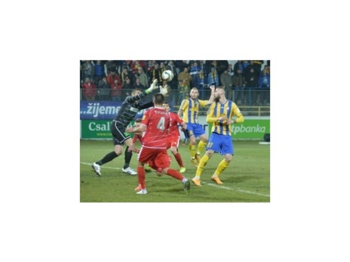 DAC nevyužil presilovku ani penaltu a remizoval s ViOnom