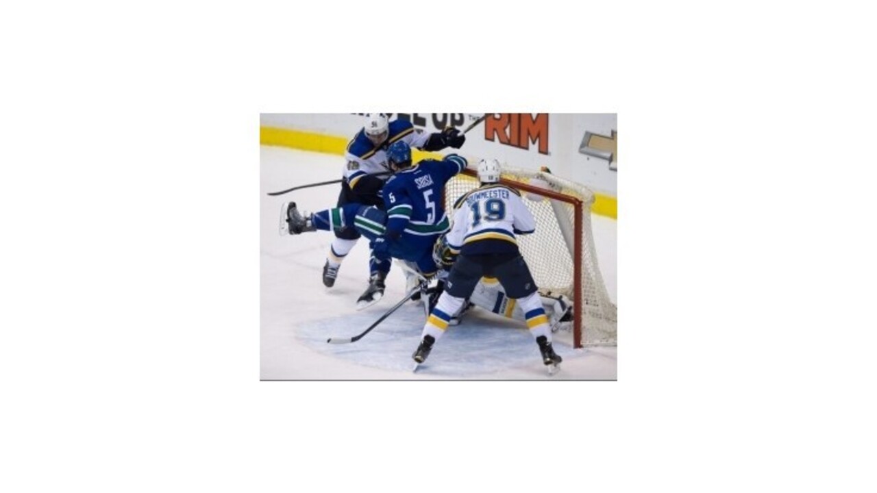 Slováci nebodovali, Jágr sa vyrovnal Espositovi