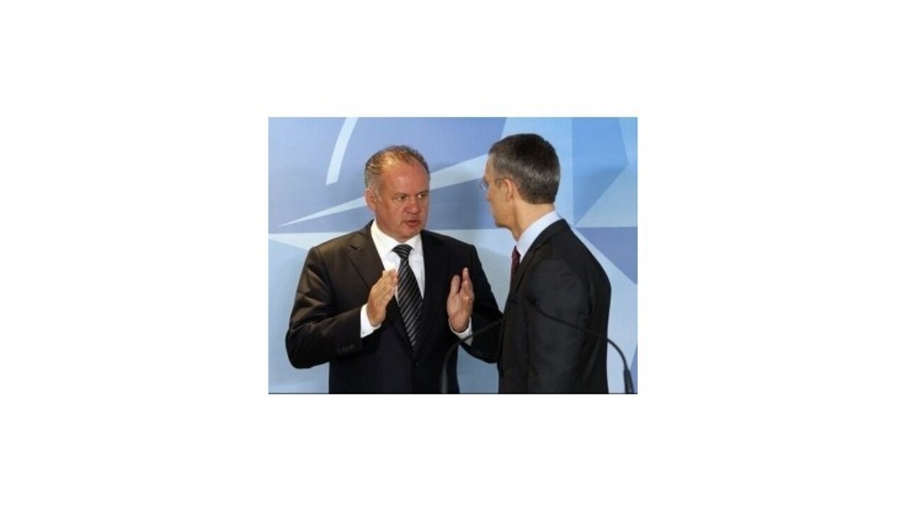 Kiska sa stretol so šéfom NATO, témami boli Ukrajina aj záväzky Slovenska