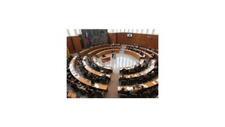 Slovinský parlament schválil homosexuálne manželstvá i adopcie