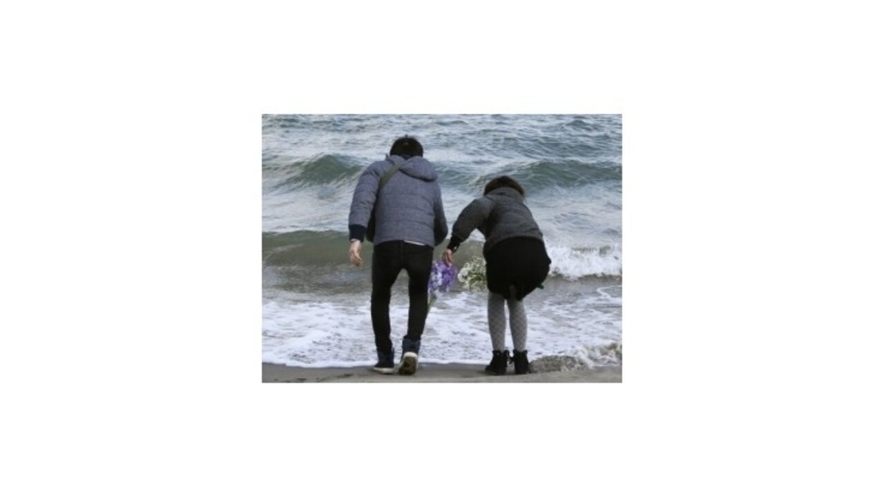 Zemetrasenie, cunami a jadrová katastrofa, Japonci si pripomínajú smutné výročie