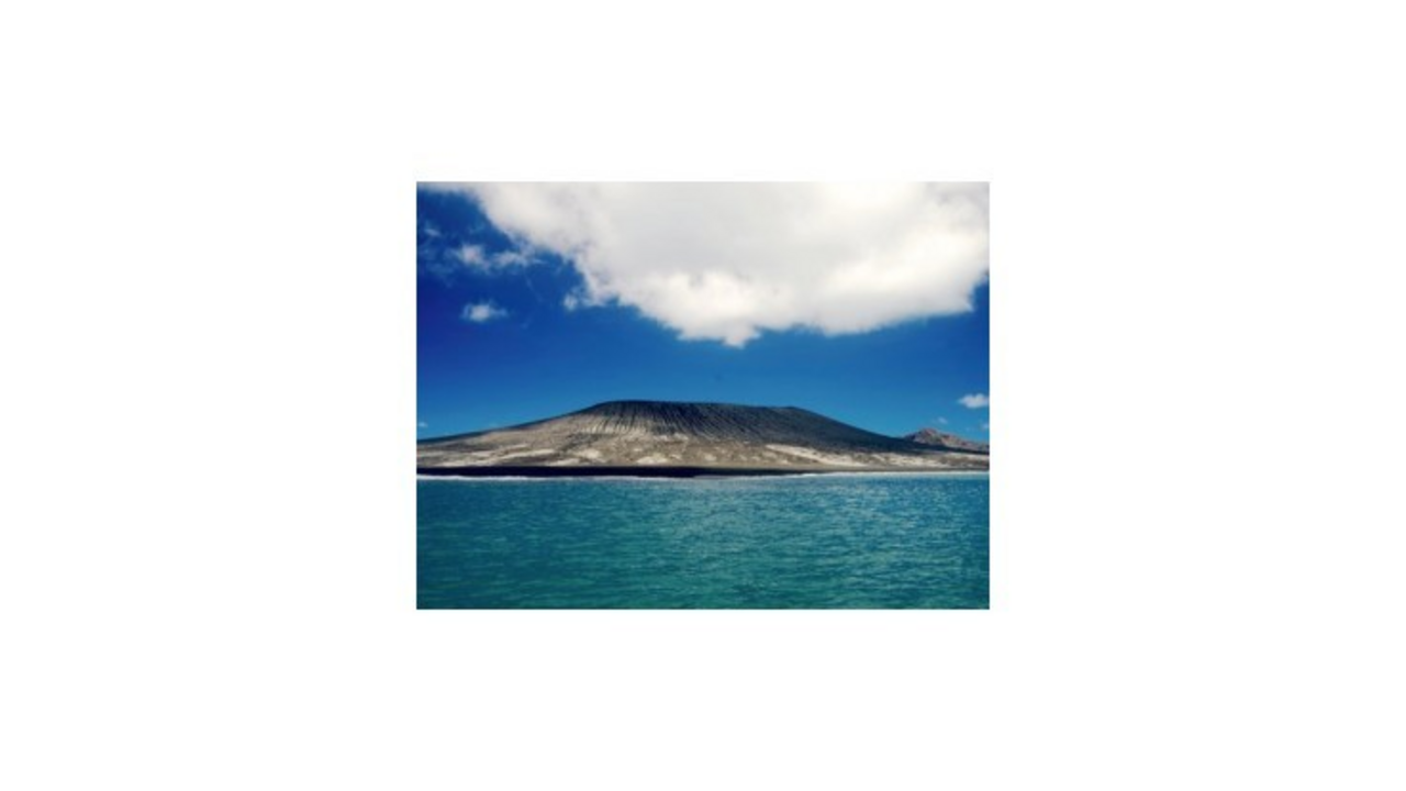 V Tichom oceáne vznikol ostrov, dôvodom je Hunga Tonga-Hunga Ha'apai