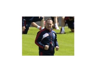 Sunderland vyhodil Poyeta a nahradil ho Advocaatom