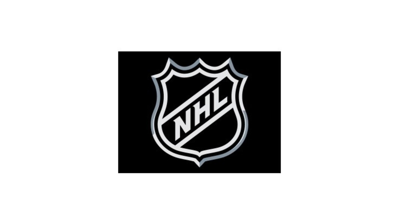 Generálni manažéri NHL navrhujú predĺženie 3 na 3 a zmenu pri vhadzovaní