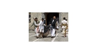 Pri atentáte na jemenské mešity zahynulo najmenej 137 ľudí