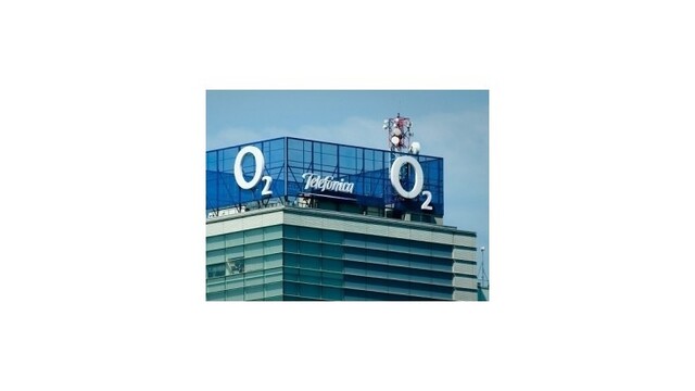 Telefónica predá britské O2 hongkonskej firme