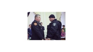 Ukrajinská polícia zatýkala v živom vysielaní na zasadnutí vlády
