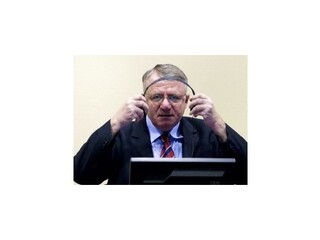 Ťažko chorý ultranacionalista Šešelj sa musí vrátiť do cely v Haagu