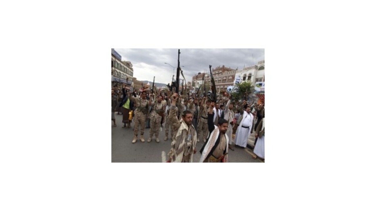 Saudská koalícia útočí na jemenských rebelov, Irán im posiela pomoc