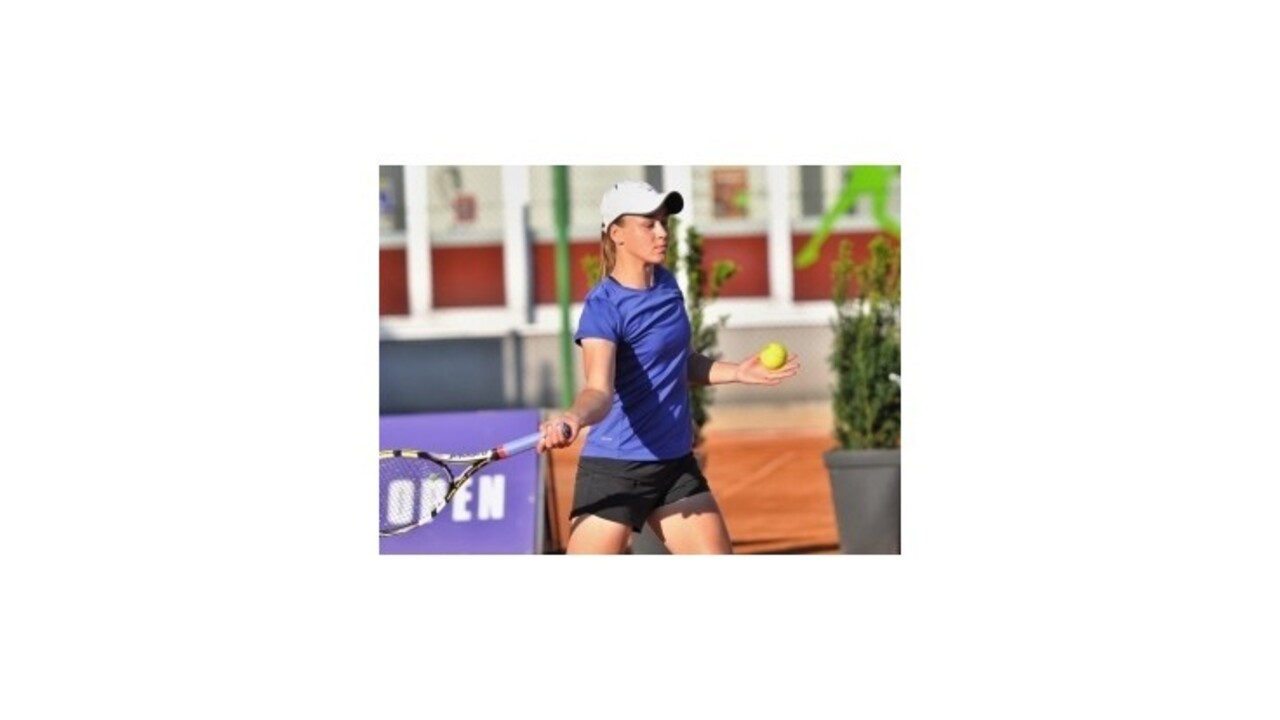 Schmiedlová postúpila v Čcheng-tu do finále