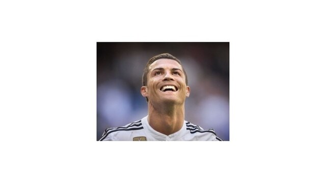 Real rozstrieľal Granadu, Ronaldo s rekordným hetrikom