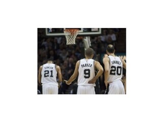 San Antonio ukončilo 12-zápasovú víťaznú sériu Golden State