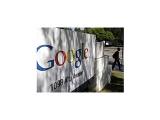 Google vraj plánuje kúpiť Twitter, ten je proti