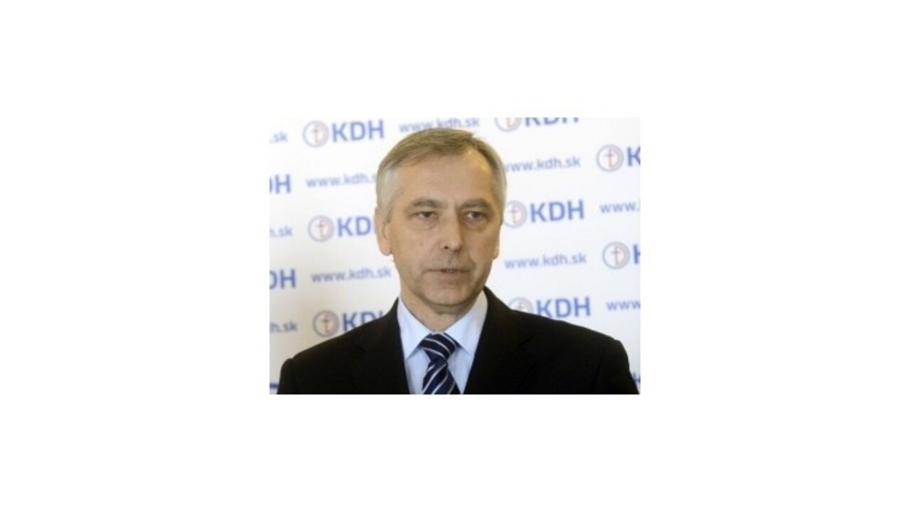 KDH pozvalo opozíciu na rokovanie k mimoriadnej schôdzi