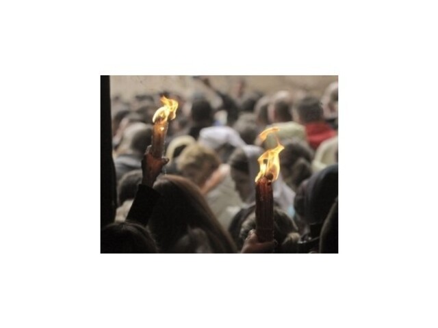 V Jeruzaleme vyvrcholila pravoslávna Veľká noc rituálom svätého ohňa