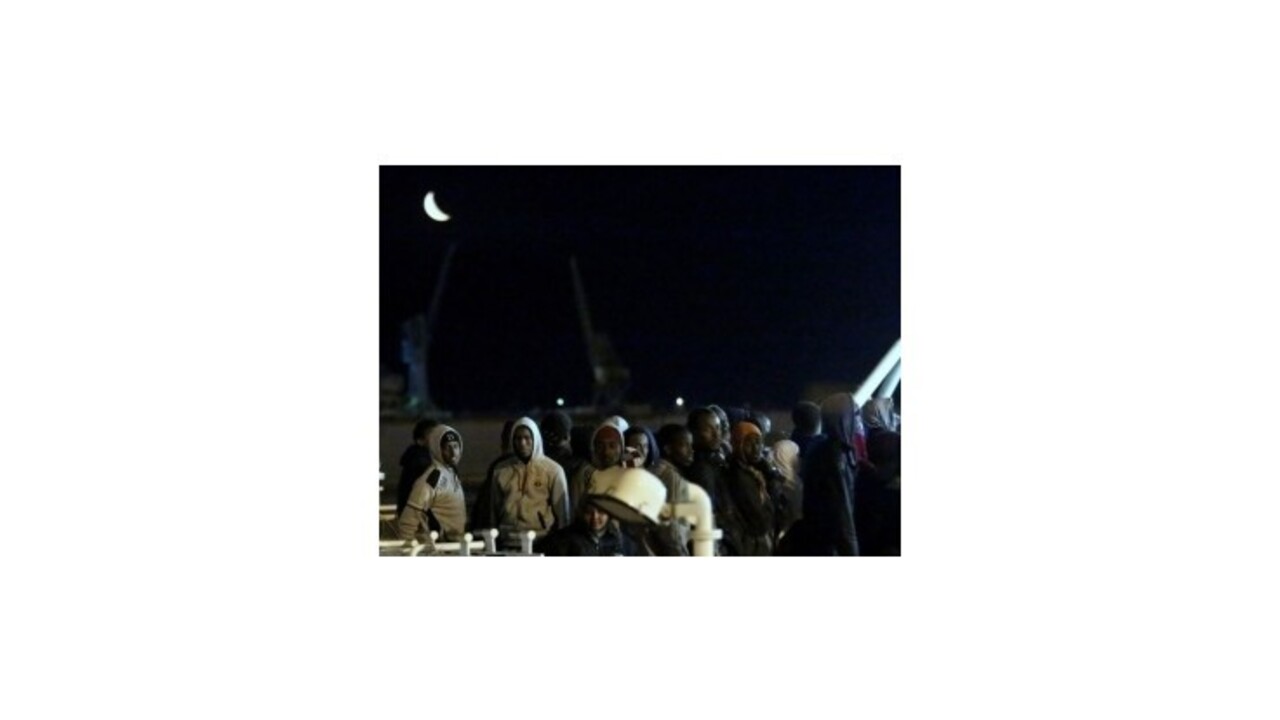 Pri pokuse o prechod Stredozemného mora zahynulo 400 ľudí