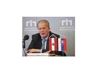 Rakúsko je za urýchlenie výstavby ropovodu z Bratislavy do Schwechatu