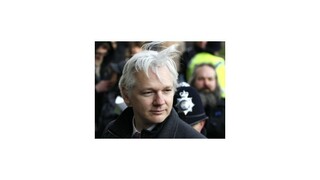 Zakľadateľ WikiLeaks Assange súhlasil s vypočúvaním švédskymi úradmi v Londýne