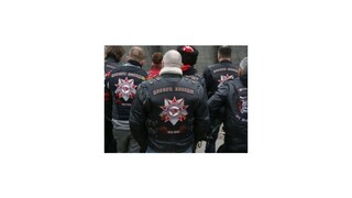 Noční vlci navštívili pietne miesta v Katynskom lese a Braniewe