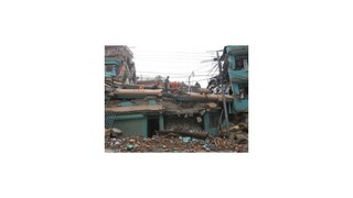 Pod Himalájami môže byť 10-tisíc mŕtvych, pomáha celý svet