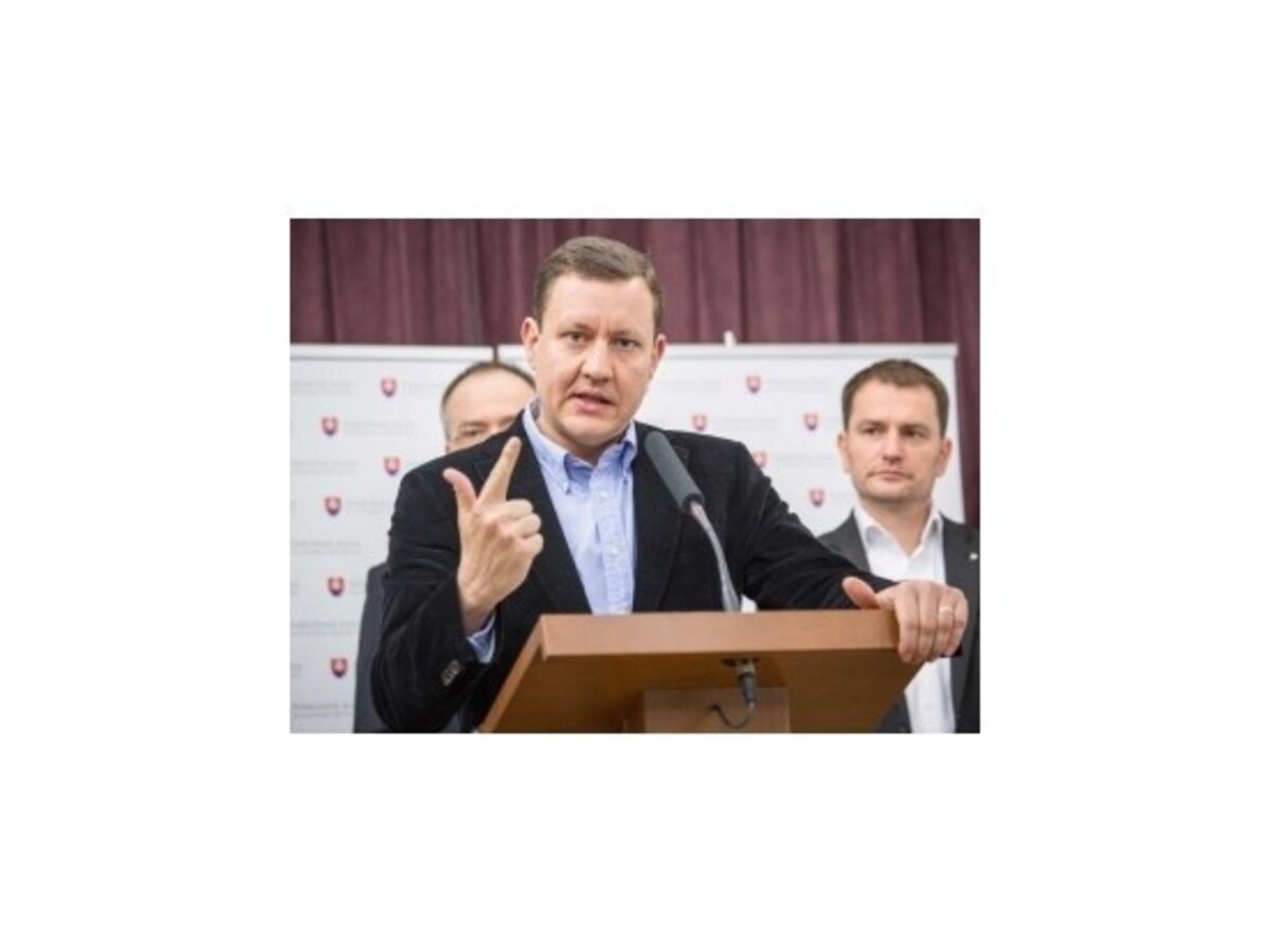 Opozícia o Váhostave: Reštrukturalizácia je podvod, schránky sú spriaznené