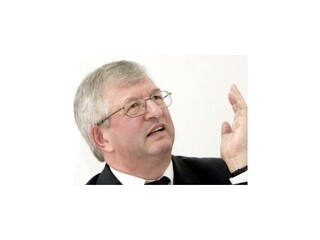 Mazák kandiduje za sudcu Všeobecného súdu Európskej únie