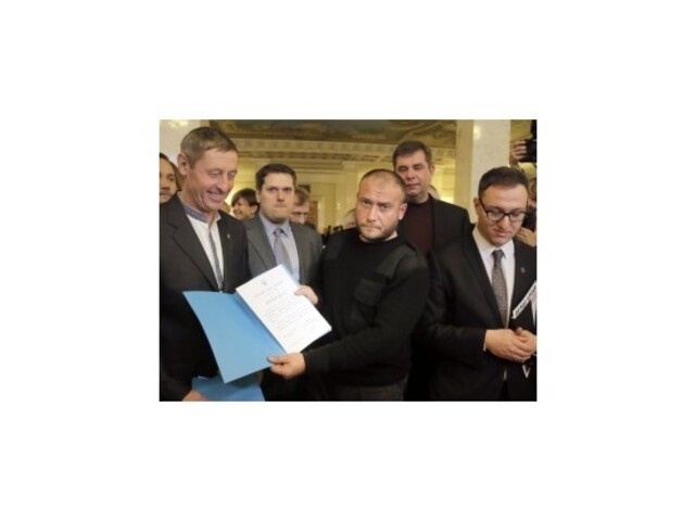Oddiely Pravého sektora sa dohodli s Kyjevom, ako dobrovoľníci končia