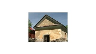 Mauzóleu v Uzovciach hrozí zánik, obec hľadá financie na jeho rekonštrukciu