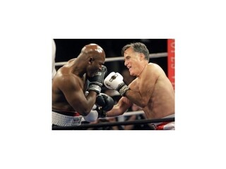 Romney vstúpil pre charitu do ringu s Holyfieldom