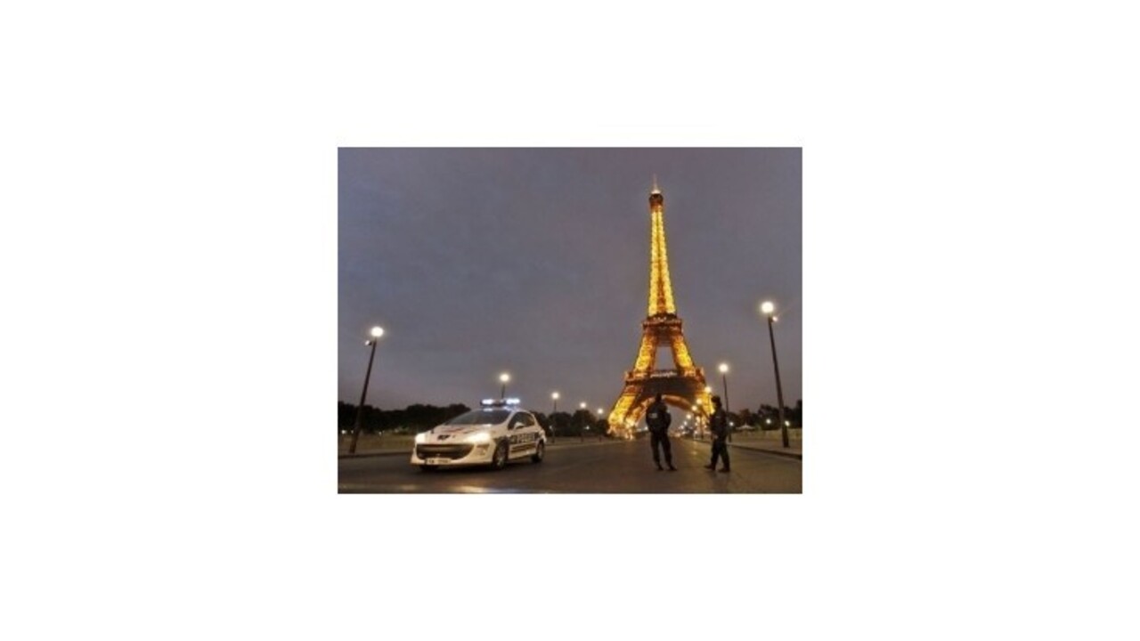 Eiffelovu vežu zatvorili, personál protestuje proti vreckárom