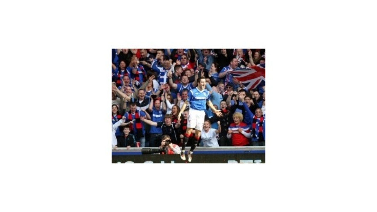 Slávny Glasgow Rangers je dva zápasy od návratu medzi škótsku elitu
