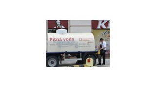 Desaťtisíce Pražanov sú bez pitnej vody, mnohí museli do nemocnice