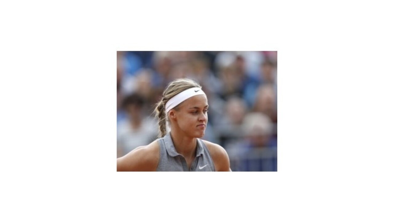 Schmiedlová prehrala v 1. kole dvojhry s Van Uytvanckovou