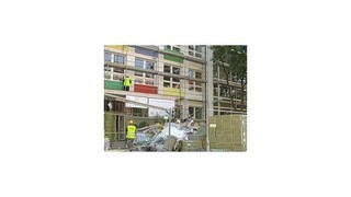 V Bratislave rekonštruujú školy, deti sa učia na staveniskách