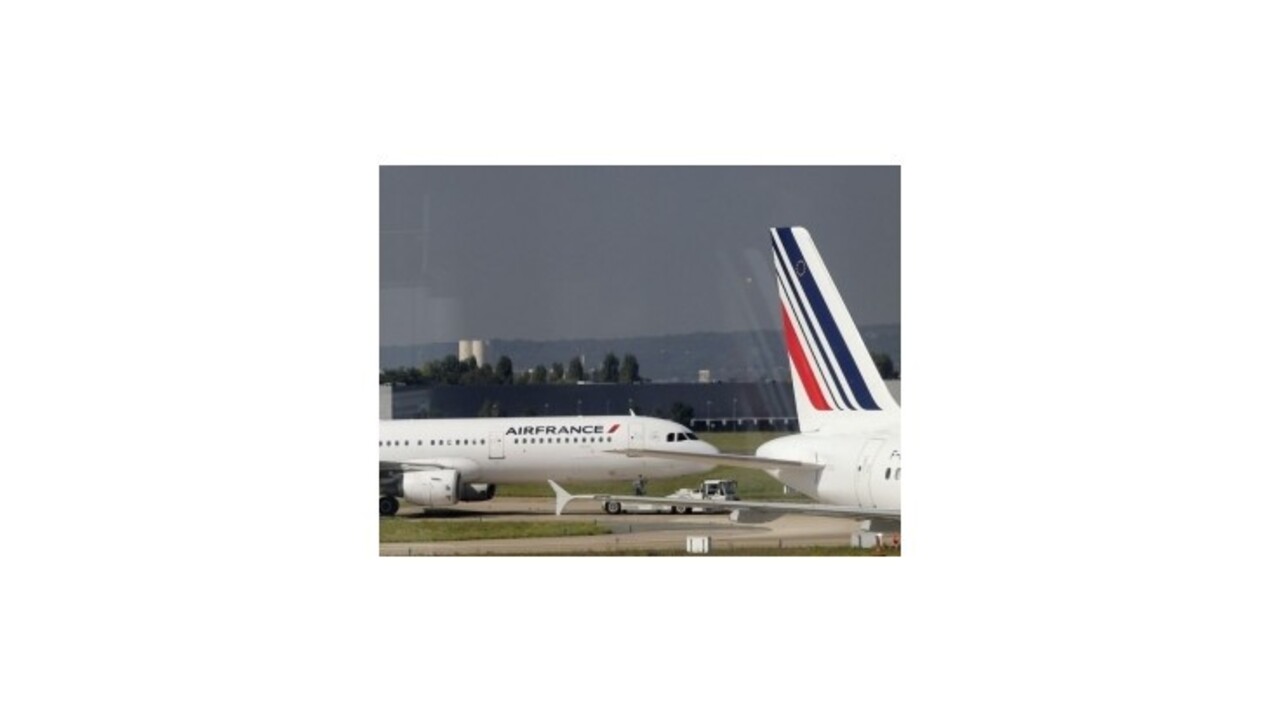 Lietadlo Air France smerovalo po zmene trasy do sopky