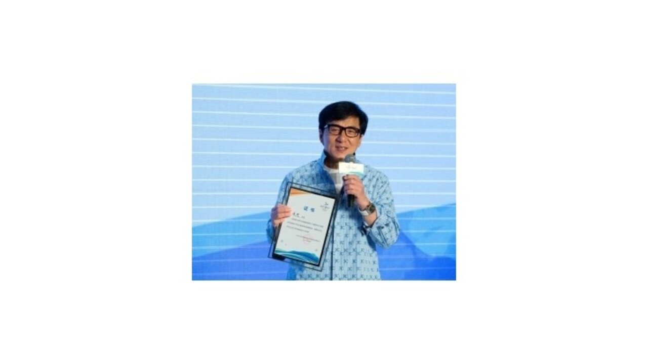 Jackie Chan  podporil kandidatúru Pekingu na ZOH, odhalili aj hymnu