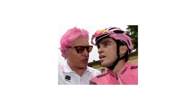 Tinkoff-Saxo oslavuje Contadorov triumf, Tiňkov s vlasmi naružovo