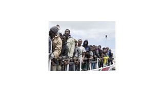 Počas víkendu zachránili v Stredomorí vyše 5000 migrantov