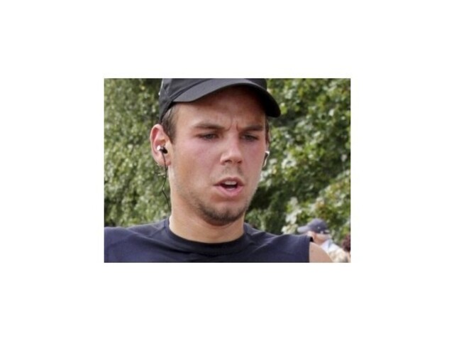 Lubitz žiadal pred tragédiou letu Germanwings o pomoc desiatky lekárov