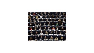 Europoslanci sa nedohodli na zmluve o voľnom obchode s USA