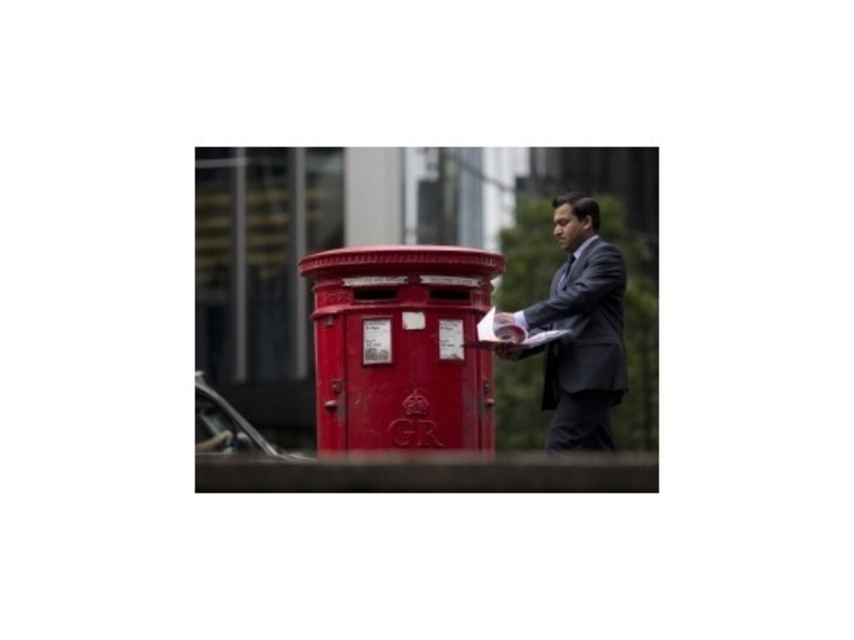 Britská vláda zavŕšila privatizáciu spoločnosti Royal Mail