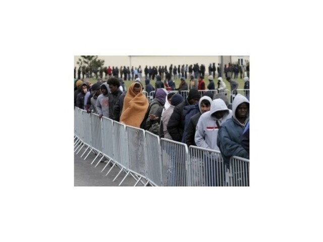Imigranti obsadili vo Francúzsku hasičskú zbrojnicu, polícia ich vysťahovala