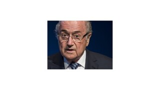 Blatter údajne mení rozhodnutie, chce byť šéfom FIFA